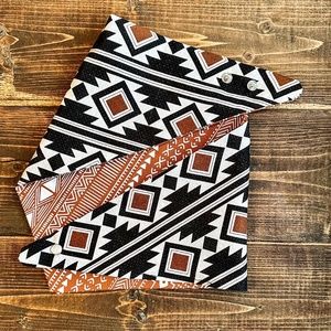 Dog bandana reversible snap closure